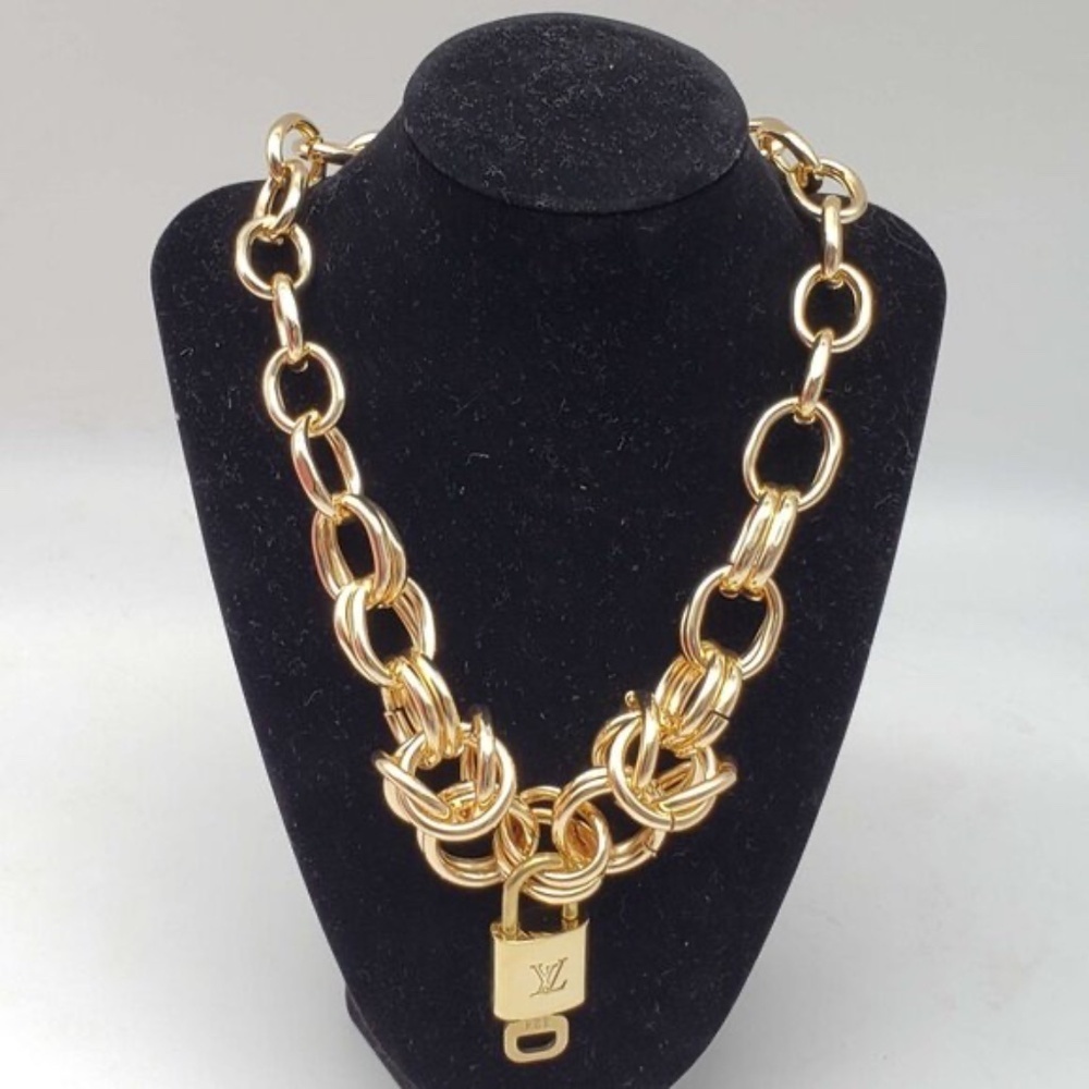 Authentic Louis Vuitton Lock and Key Gold Color with Gold Plated Chain Necklace - Picture 9 of 9